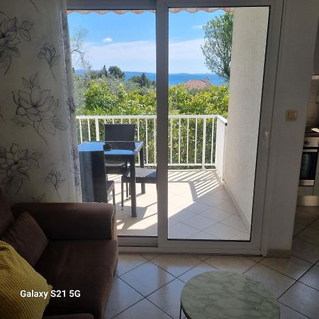 Apartment Green Oasis Split Bagian luar foto