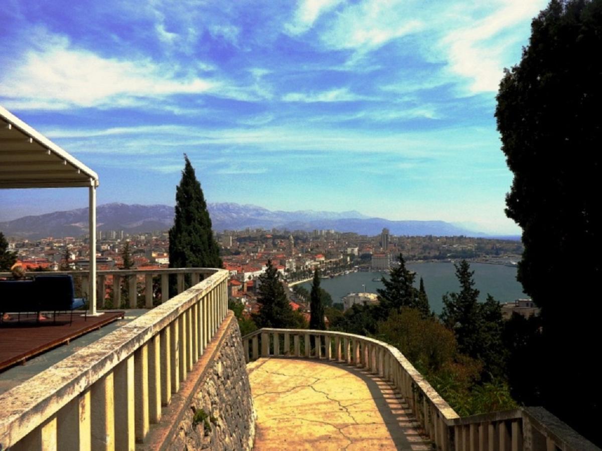 Apartment Green Oasis Split Bagian luar foto